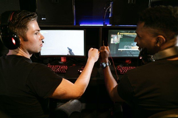 Top 10 Esports Teams of All Time